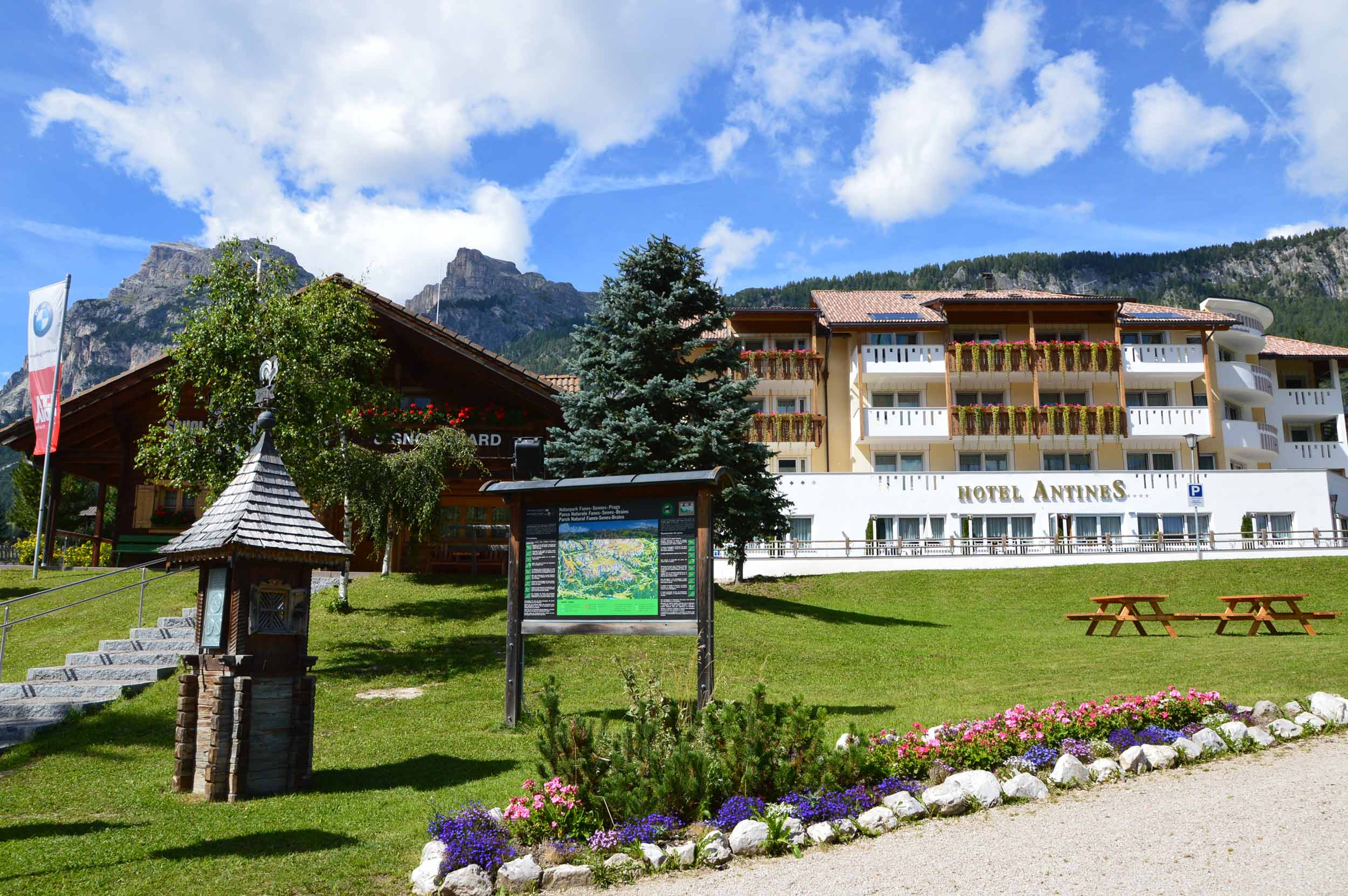 La Villa Hotel Alta Badia La Villa Hotel Alta Badia